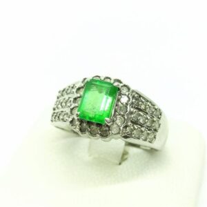 エメラルドE(1.00ct MD(0.6ct Pt900 リング 買取相場