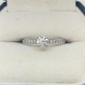 ダイヤモンド K18 D(0.322ct リング 買取相場