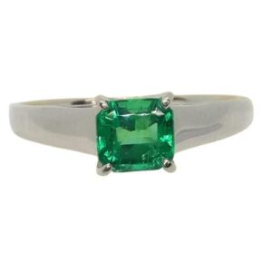 エメラルド E（0.935ct Pt900 リング 買取相場