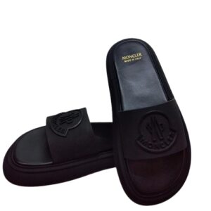 モンクレール (Moncler) サンダル ブラック Ａランク 買取相場
