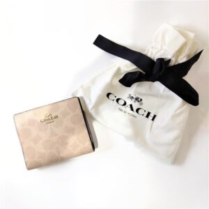 コーチ(COACH) シグネチャーキャンバス 二つ折り財部 スナップウォレット  CW789 Aランク 買取相場