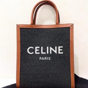 セリーヌ(CELINE) コットン レザー テキスタイル スモールバーティカルカバ 192082ENU.09BE Bランク 買取相場