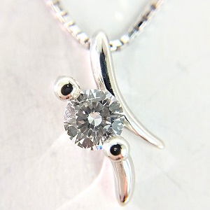 ダイヤモンド D(0.3ct H SI1 K18 リング 買取相場
