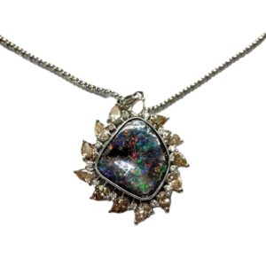 ボルダーオパール O(7.35ct MD2.10ct K18WG ネックレス 買取相場