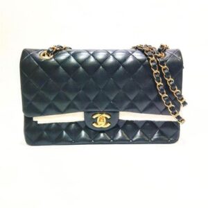 シャネル(CHANEL) ショルダーバッグ Wフラップチェーンショルダーバッグ マトラッセ25 A01112 ラムスキン Aランク 買取相場