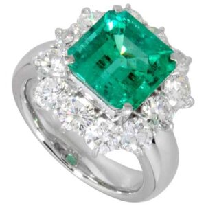 エメラルド E(5.03ct メレダイヤモンド MD(2.63ct Pt900 リング 買取相場