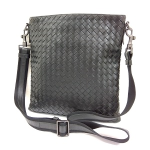 ボッテガ・ヴェネタ(Bottega Veneta) ショルダーバッグ サコッシュ イントレチャート ブラック Bランク 買取相場