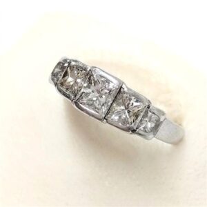 アクセサリー ダイヤモンド リング Pt900 D(0.8ct MD(1.81ct 買取相場